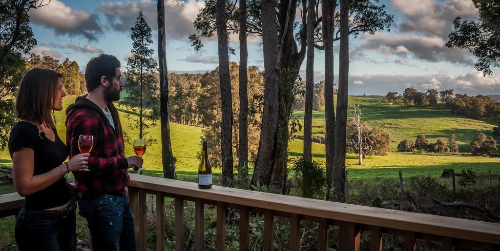 Balingup Heights Hilltop Forest Cottages Zimmer foto